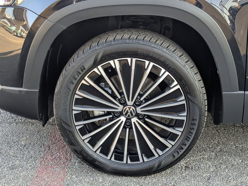 Thumbnail: 2025 Volkswagen Taos - 27