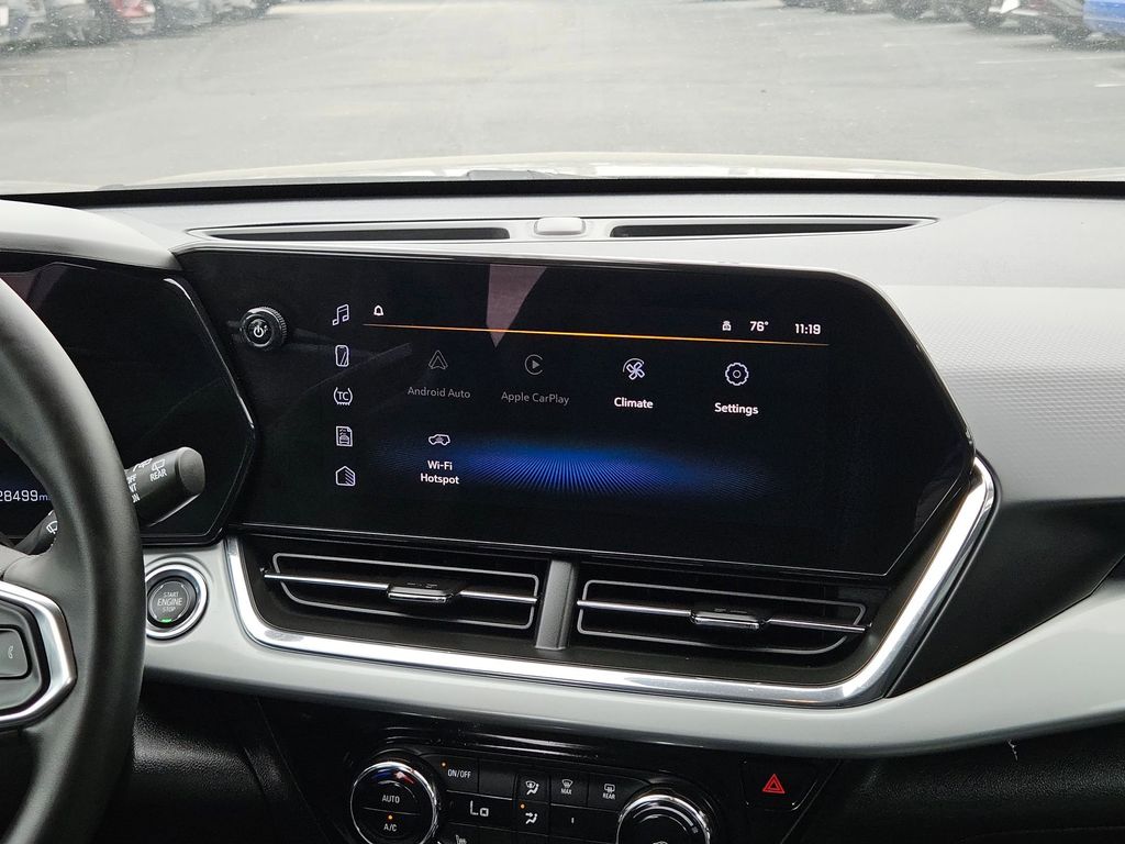 Thumbnail: 2025 Chevrolet Trax - 20