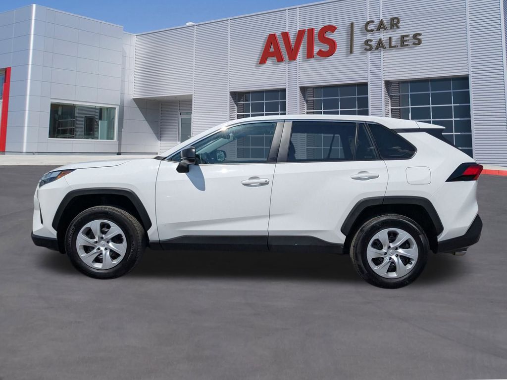Thumbnail: 2025 Toyota RAV4 - 2