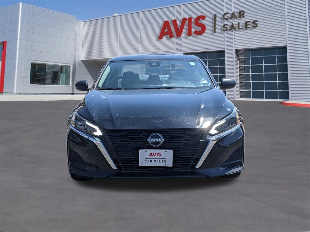 2024 Nissan Altima 2.5 SV photo 2
