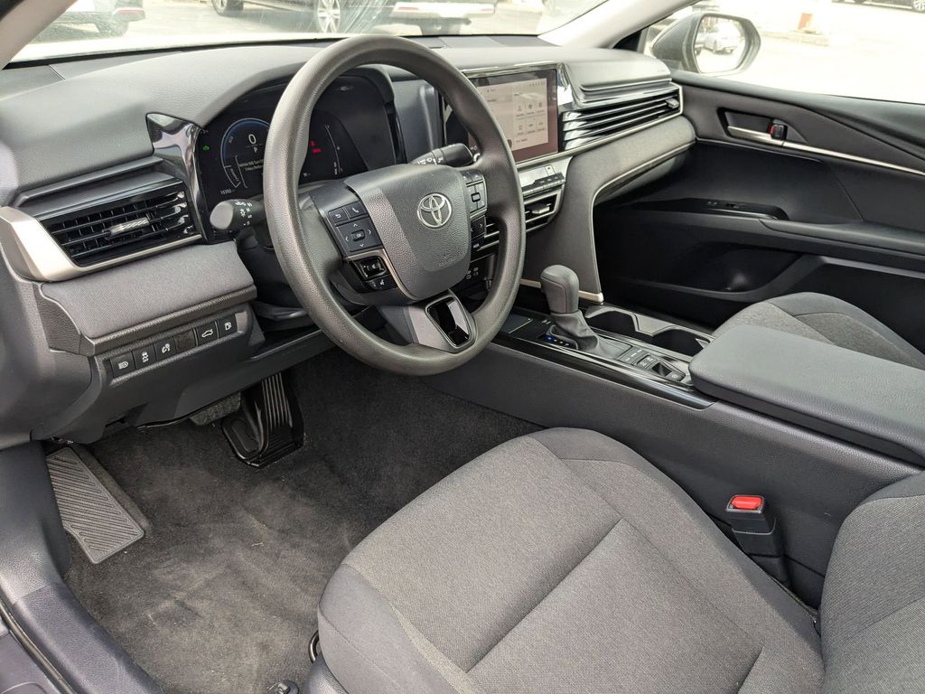 Thumbnail: 2025 Toyota Camry - 13