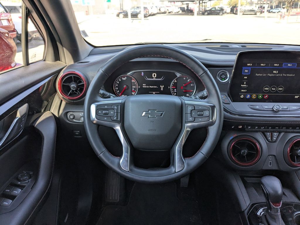 Thumbnail: 2025 Chevrolet Blazer - 15