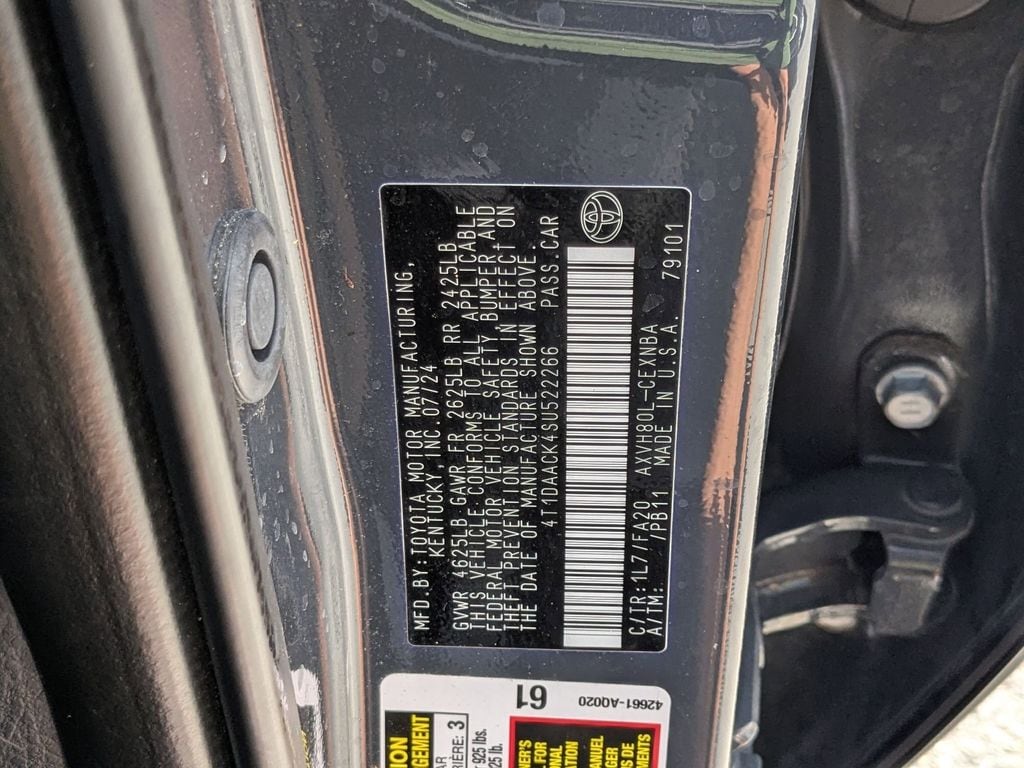 Thumbnail: 2025 Toyota Camry - 32