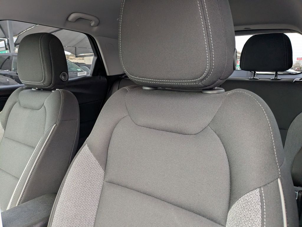 Thumbnail: 2025 Chevrolet TrailBlazer - 15