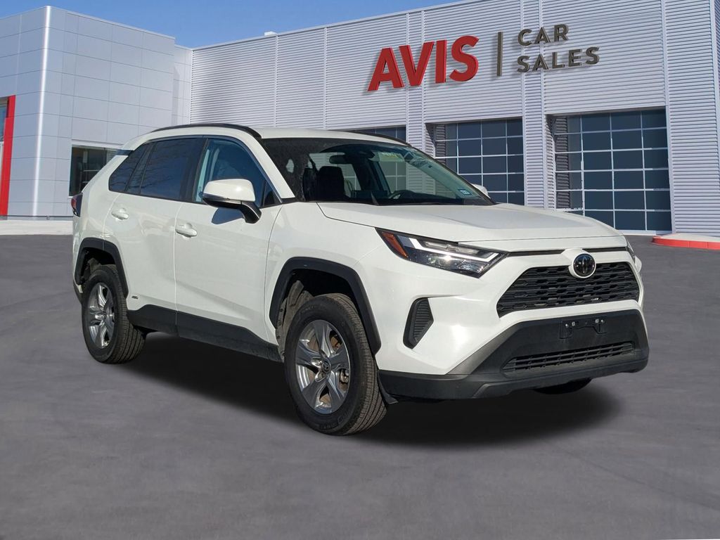 Thumbnail: 2025 Toyota RAV4 - 9