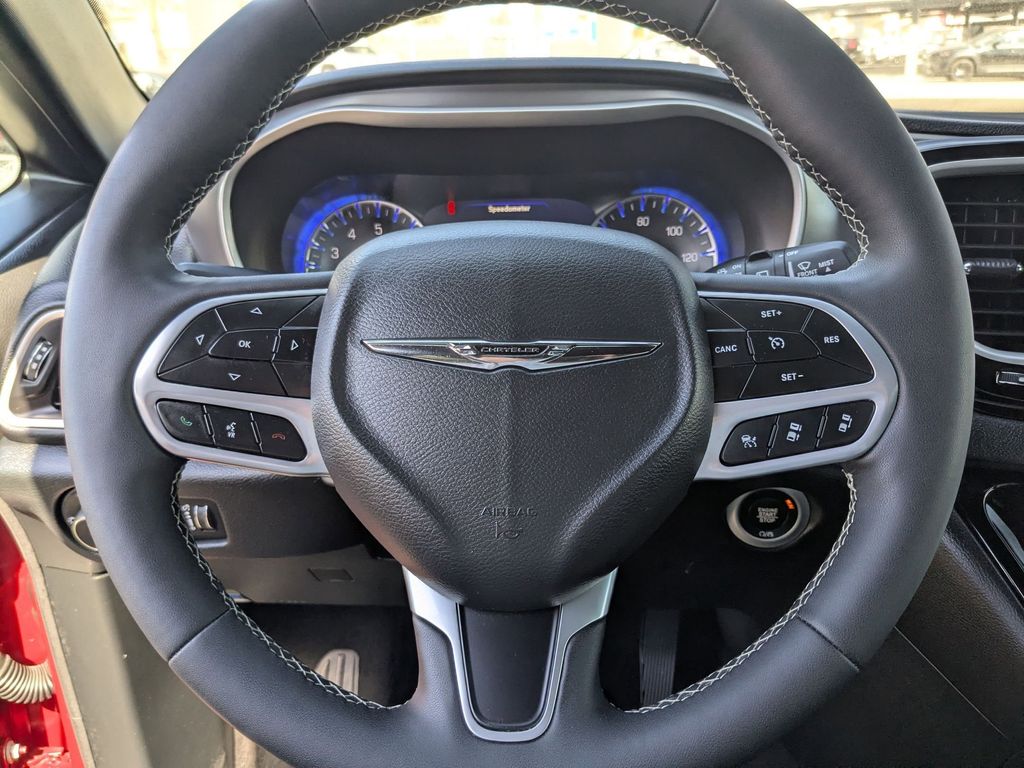 Thumbnail: 2025 Chrysler Pacifica - 16