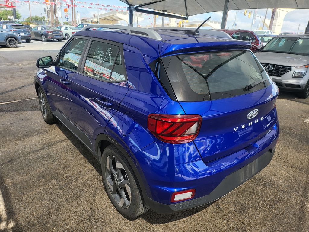 Thumbnail: 2025 Hyundai Venue - 9
