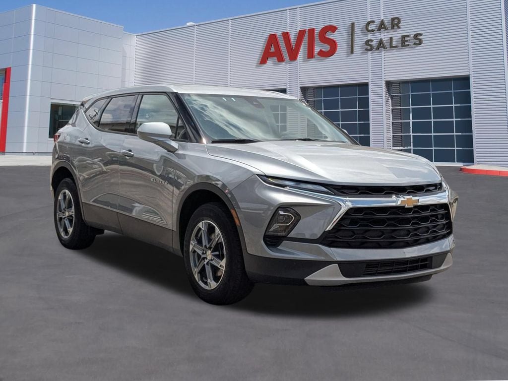 Thumbnail: 2025 Chevrolet Blazer - 9