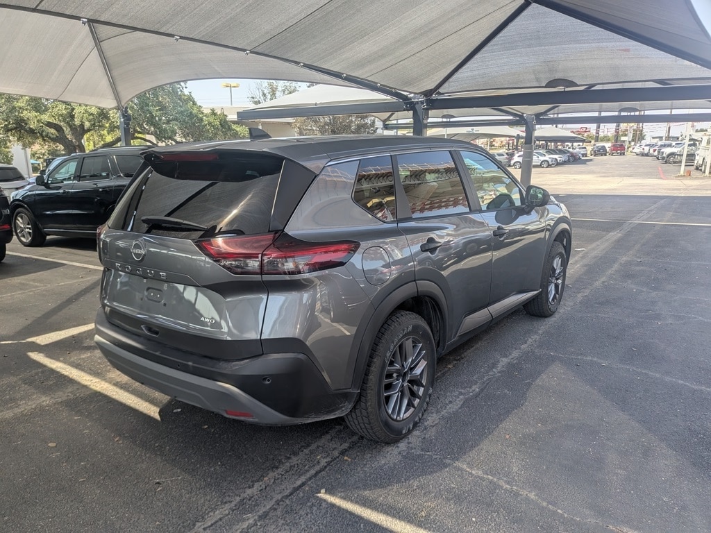 Thumbnail: 2023 Nissan Rogue - 8