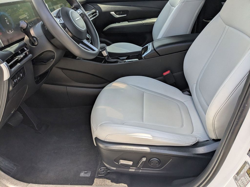 Thumbnail: 2025 Hyundai Santa Cruz - 11