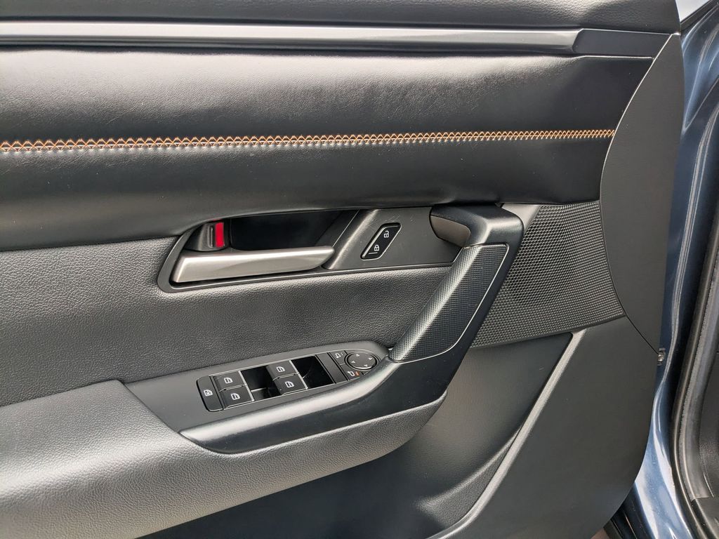 Thumbnail: 2025 Mazda CX-50 - 15