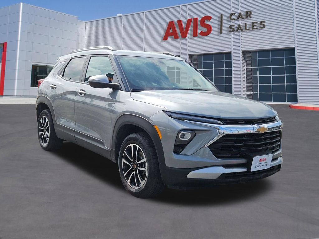 Thumbnail: 2025 Chevrolet TrailBlazer - 9