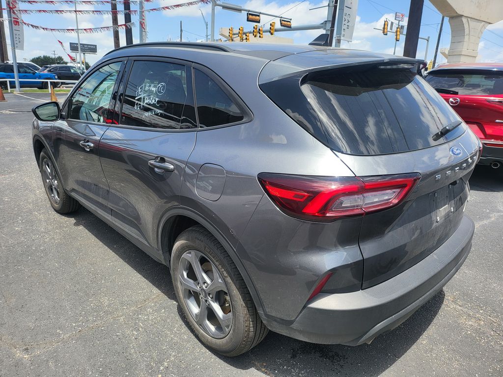 Thumbnail: 2025 Ford Escape - 9
