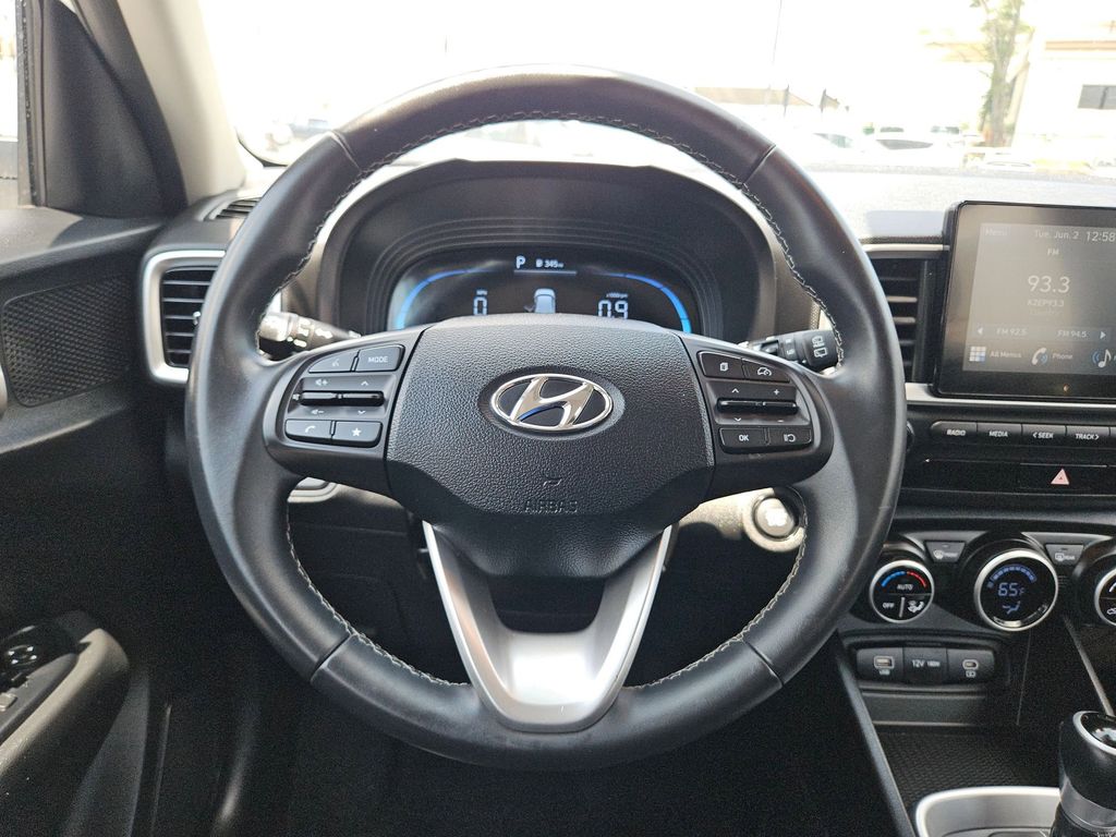 Thumbnail: 2025 Hyundai Venue - 23