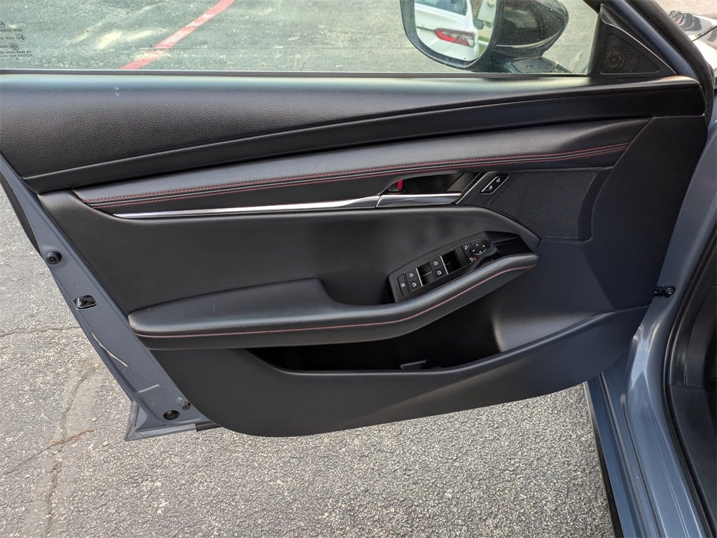 2024 Mazda Mazda3 Carbon Edition 22