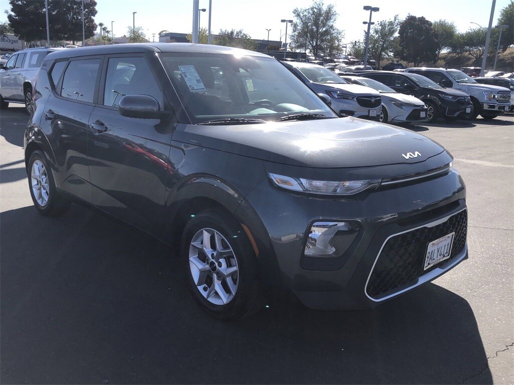 Used 2022 Kia Soul For Sale at AVIS Car Sales VIN KNDJ23AU8N7826157