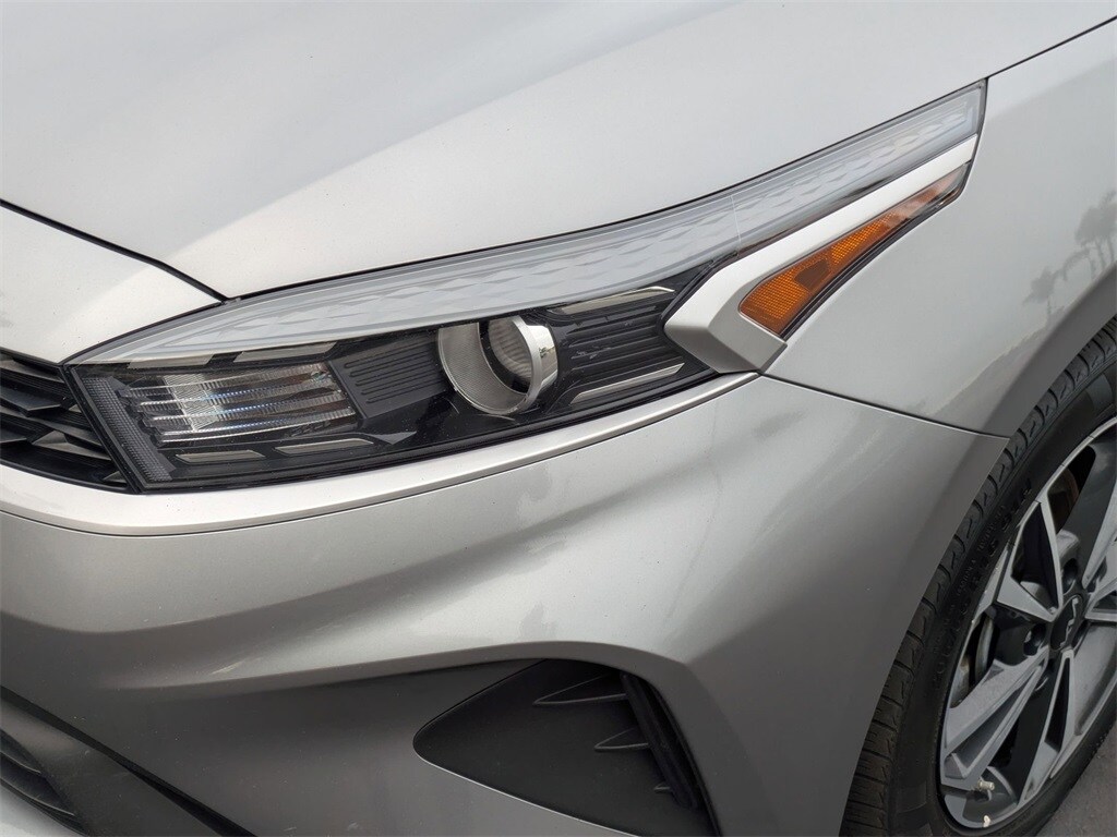 Thumbnail: 2024 Kia Forte - 11