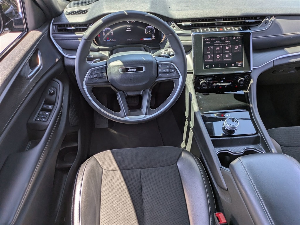 Thumbnail: 2024 Jeep Grand Cherokee L - 22
