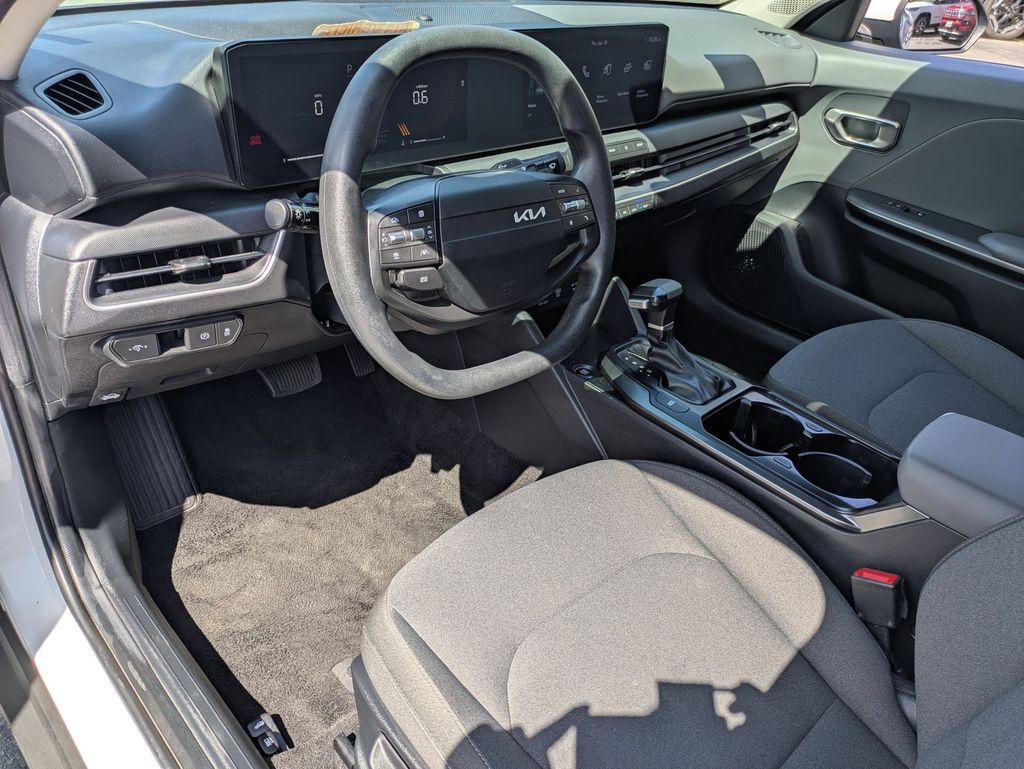 Thumbnail: 2025 Kia K4 - 17