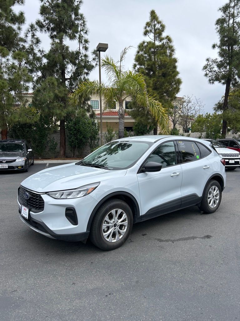 Thumbnail: 2025 Ford Escape - 1