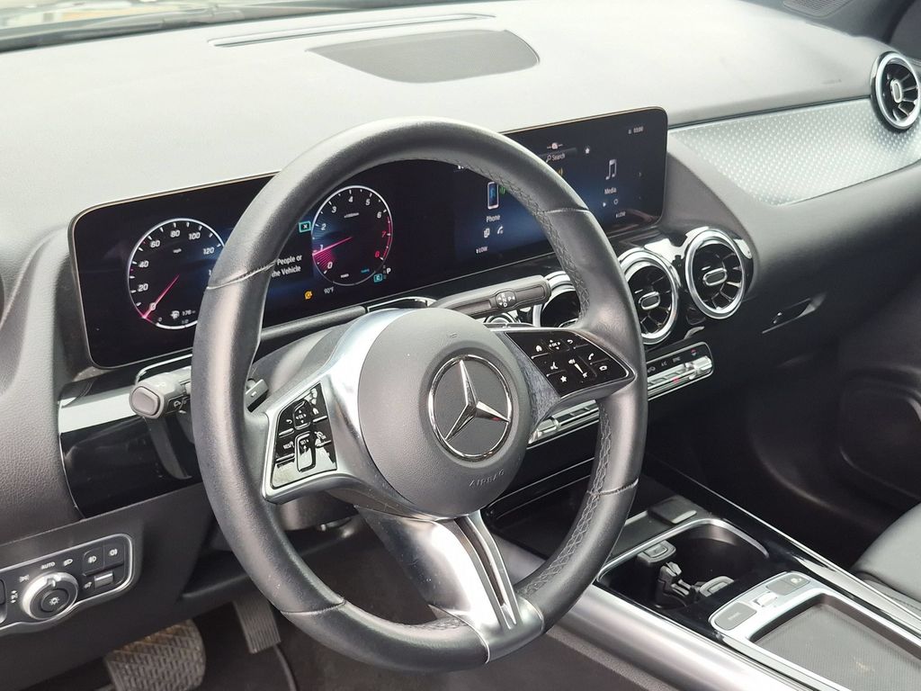 2025 Mercedes-Benz GLA GLA250 - Photo 15