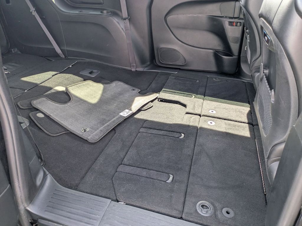 Thumbnail: 2025 Chrysler Pacifica - 28