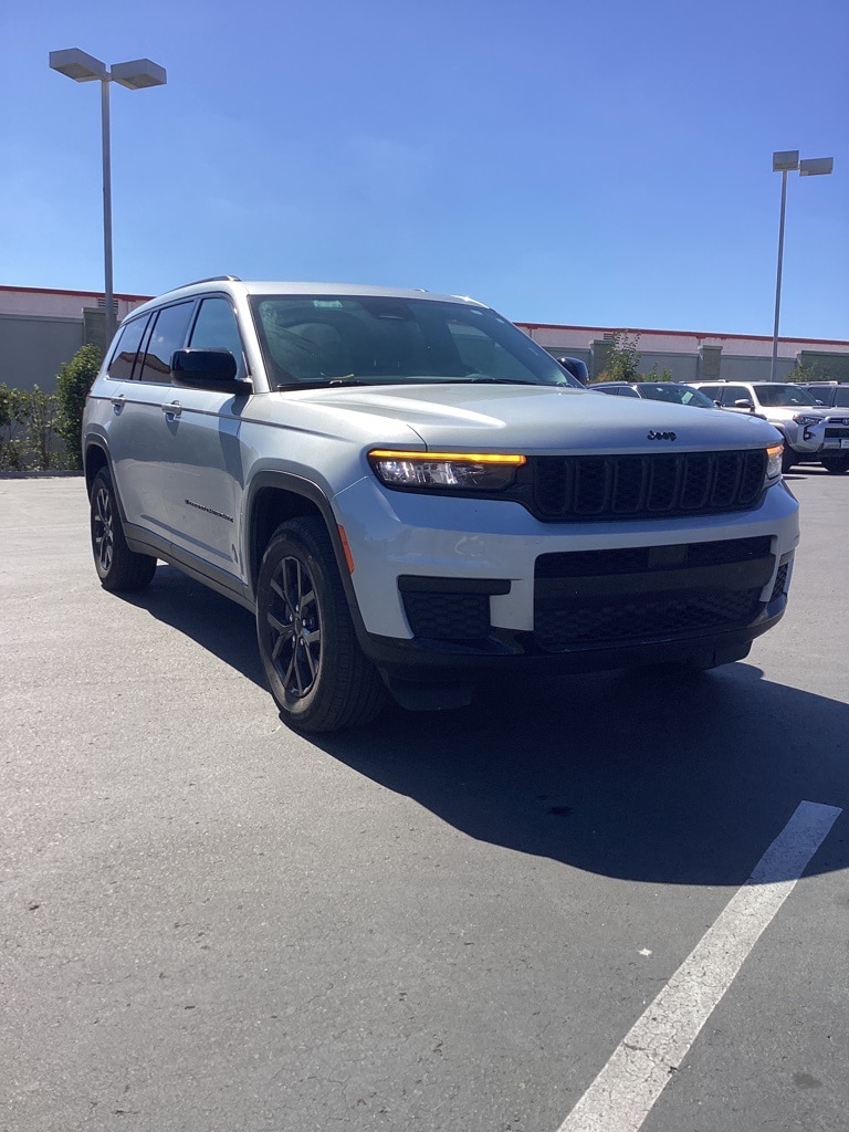 Thumbnail: 2024 Jeep Grand Cherokee L - 7