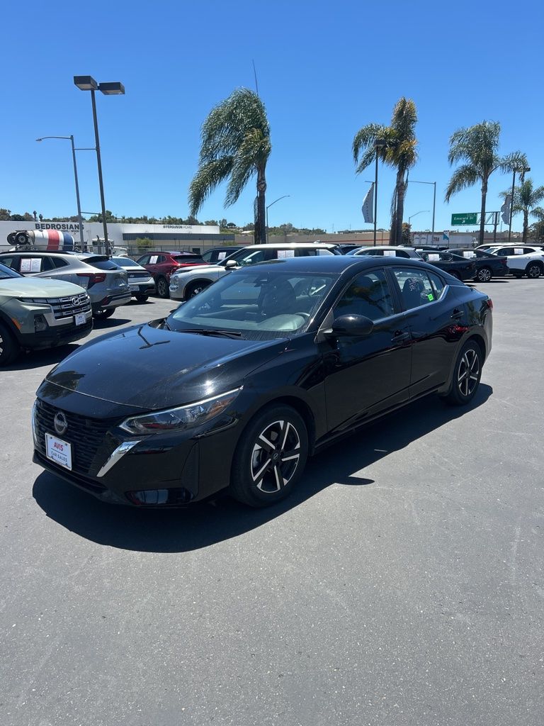 2025 Nissan Sentra's photo