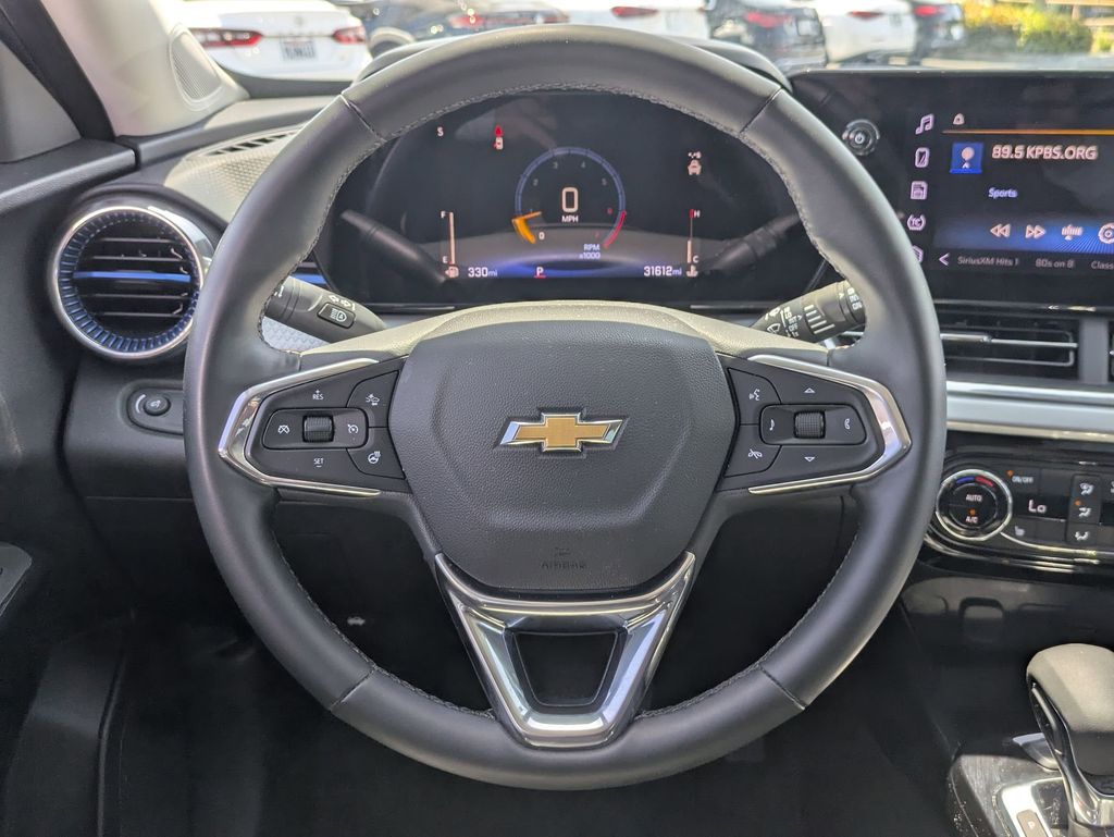 Thumbnail: 2025 Chevrolet Trax - 18