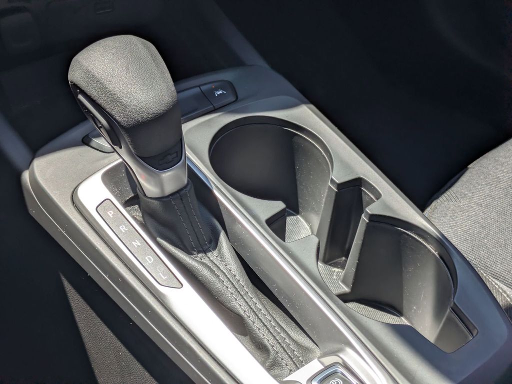 Thumbnail: 2025 Chevrolet Trax - 23