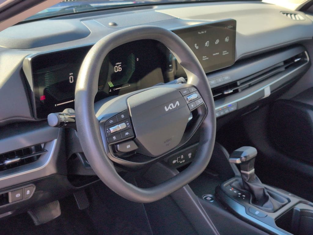 Thumbnail: 2025 Kia K4 - 15