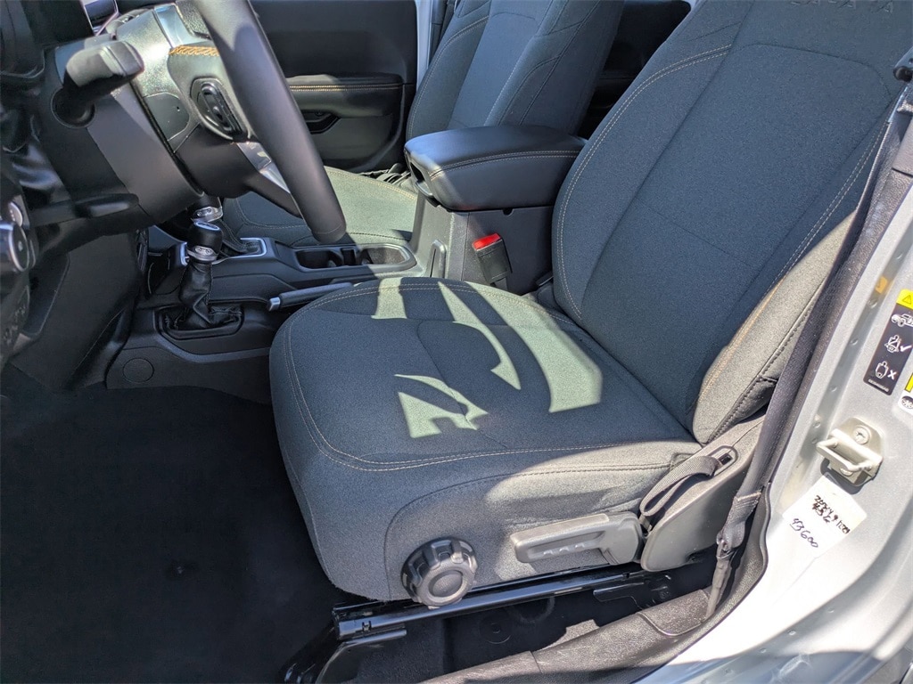 Thumbnail: 2024 Jeep Wrangler - 14