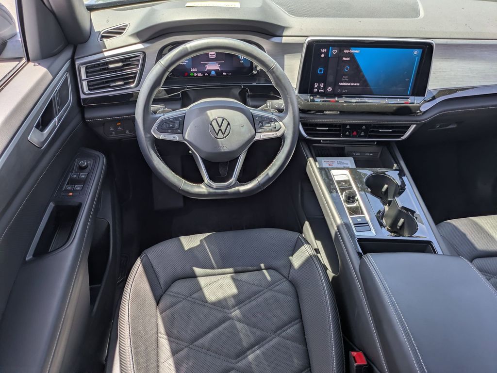Thumbnail: 2025 Volkswagen Atlas - 26
