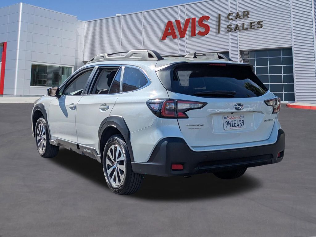 Thumbnail: 2025 Subaru Outback - 9