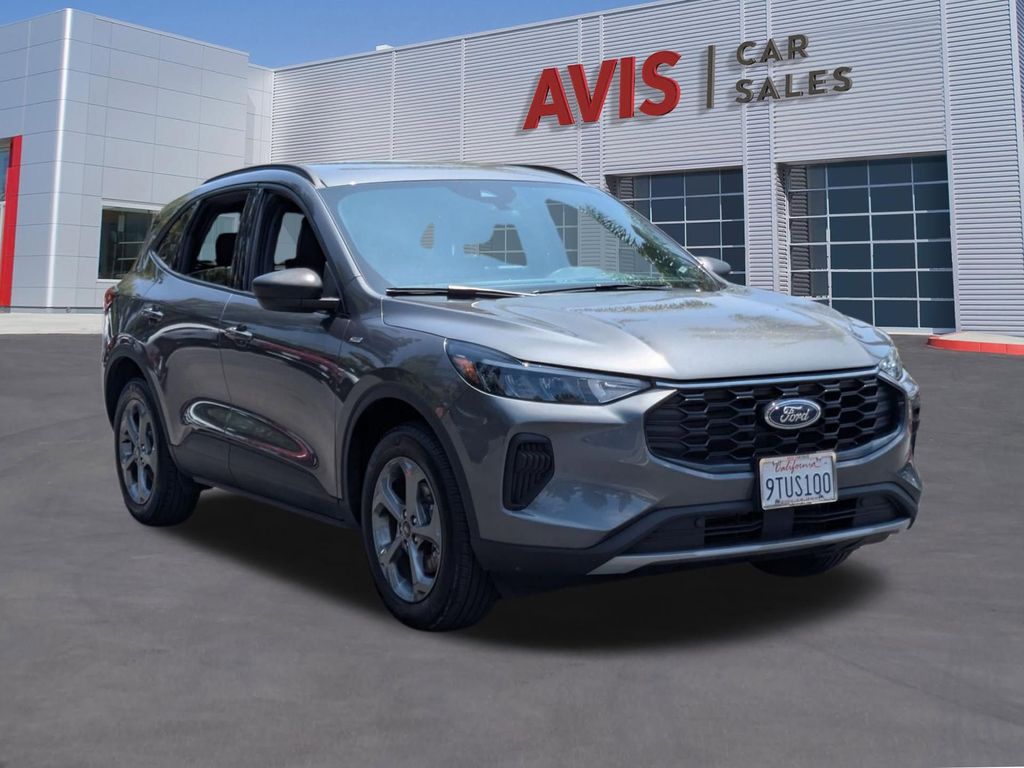 Thumbnail: 2025 Ford Escape - 3