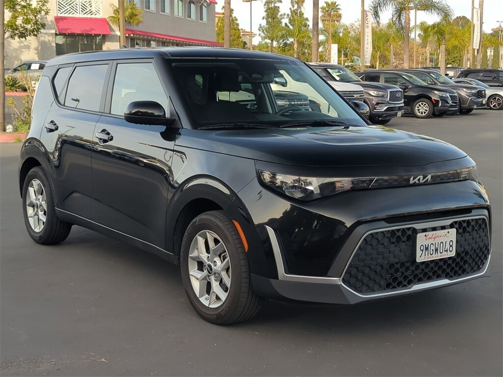 Certified 2024 Kia Soul LX Hatchback
