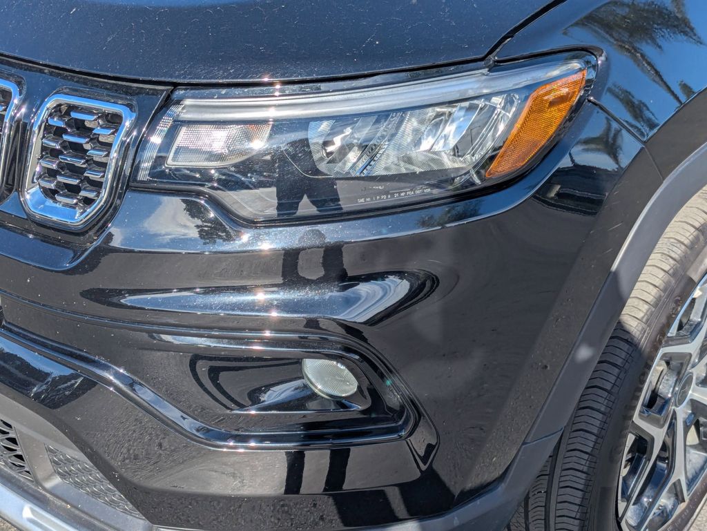 Thumbnail: 2025 Jeep Compass - 11