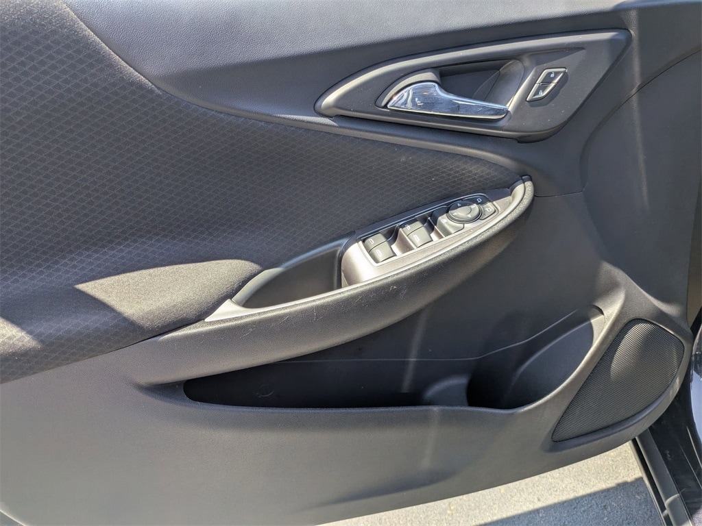 Thumbnail: 2023 Chevrolet Malibu - 14