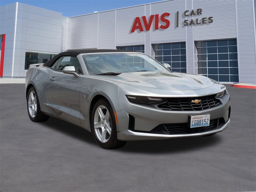 2023 Chevrolet Camaro 1LT photo 3