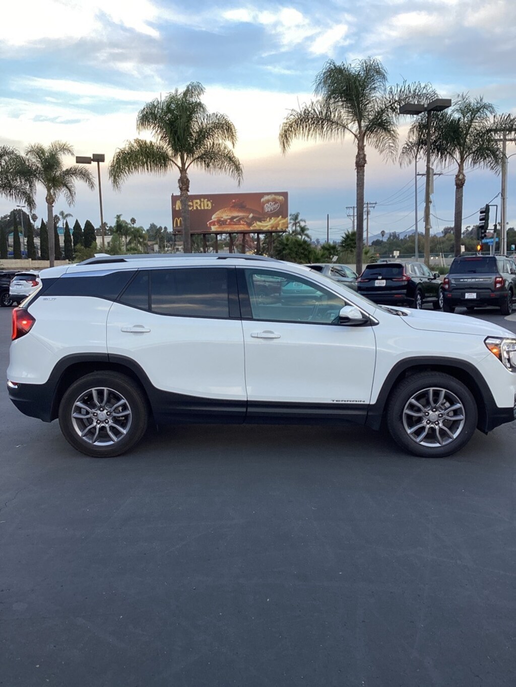 Certified 2024 GMC Terrain SLT SUV