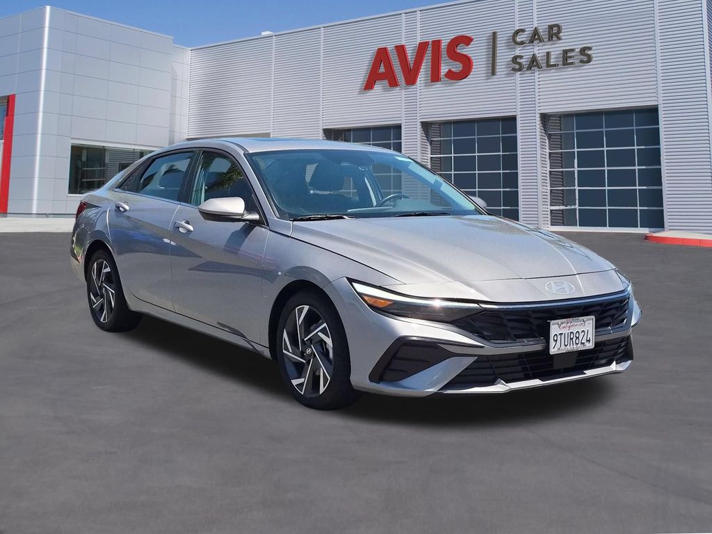 Thumbnail: 2025 Hyundai Elantra - 3