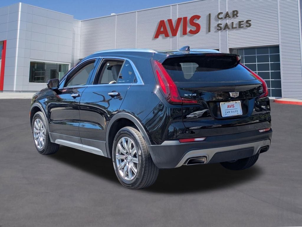 Thumbnail: 2023 Cadillac XT4 - 9