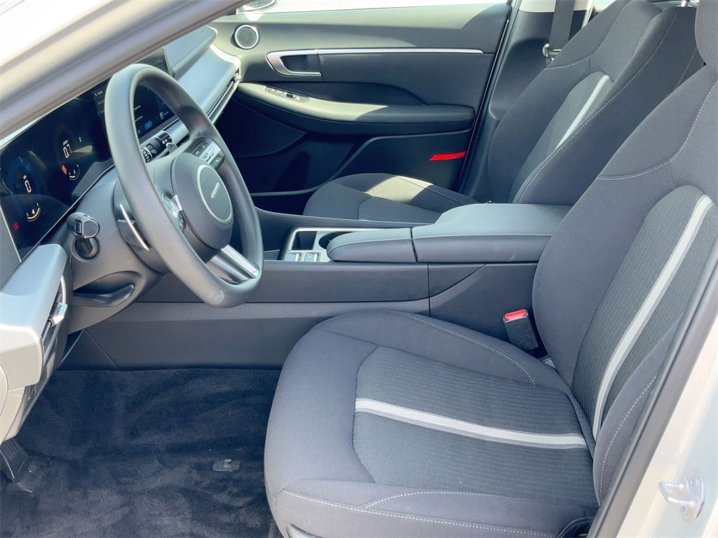 Thumbnail: 2025 Hyundai Sonata - 24