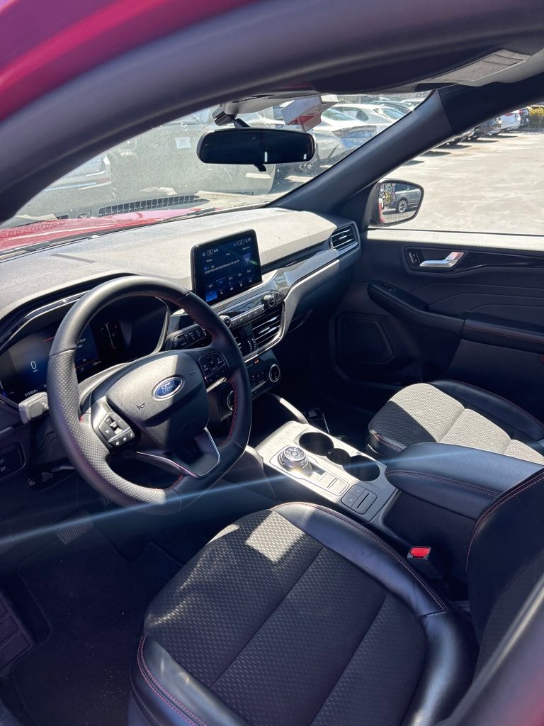Thumbnail: 2025 Ford Escape - 20