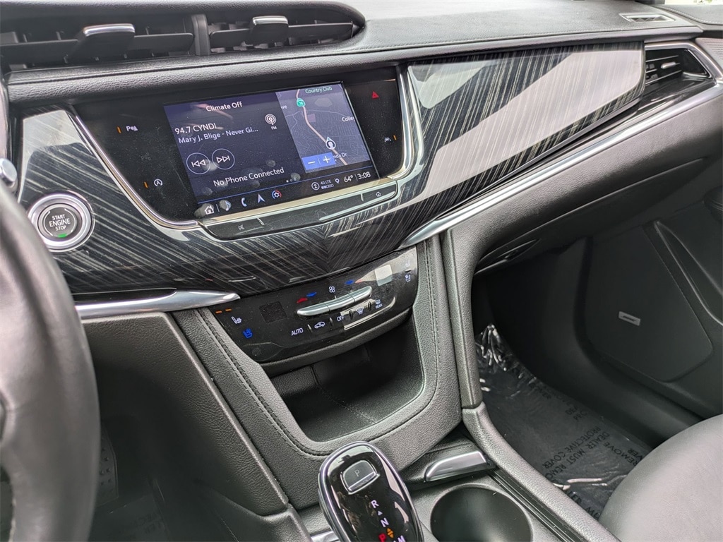 Thumbnail: 2023 Cadillac XT6 - 21