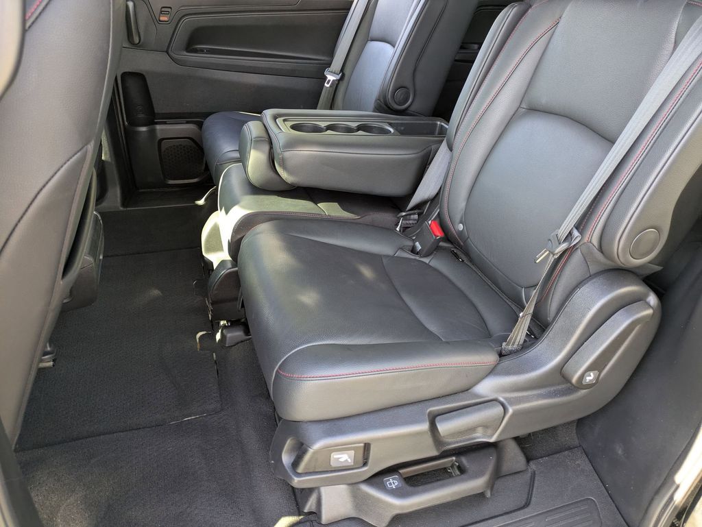 Thumbnail: 2025 Honda Odyssey - 26