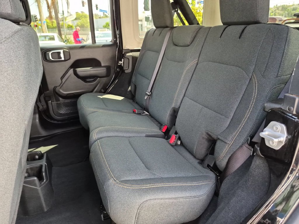 2025 Jeep Wrangler 4-Door Sport S - Photo 28