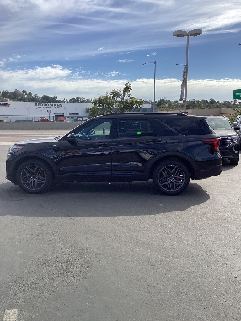 Thumbnail: 2025 Ford Explorer - 6