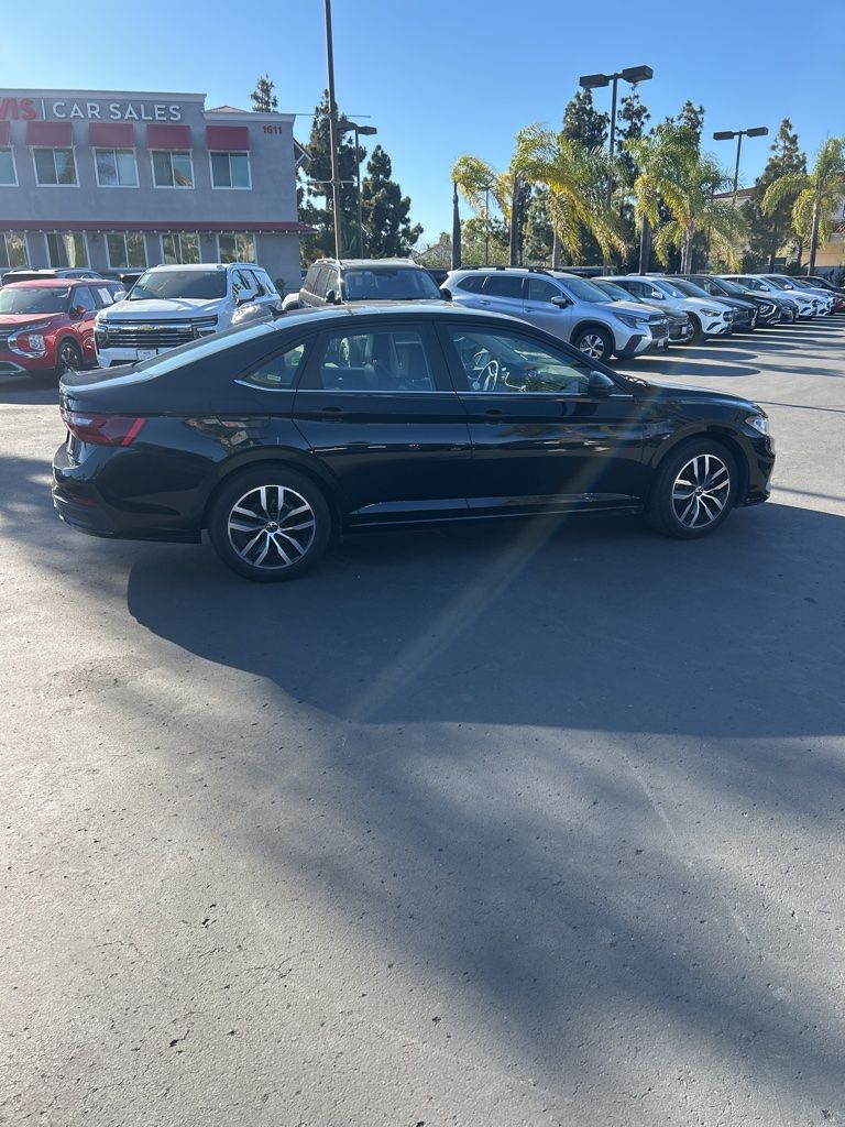 Thumbnail: 2025 Volkswagen Jetta - 6