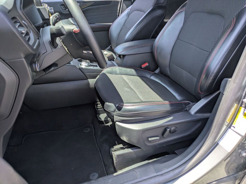Thumbnail: 2025 Ford Escape - 14